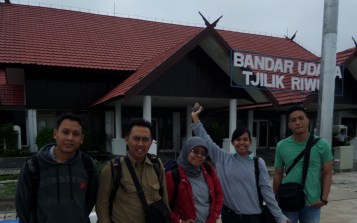 Tina at Tjilik Riwut Airport